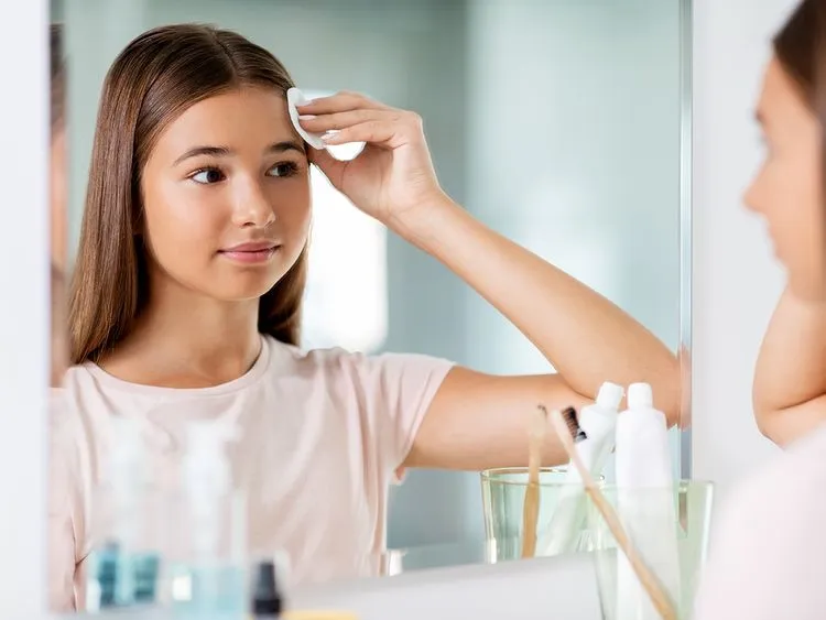 Chăm sóc da tuổi dậy thì: Quy trình "chuẩn chỉnh" và đơn giản